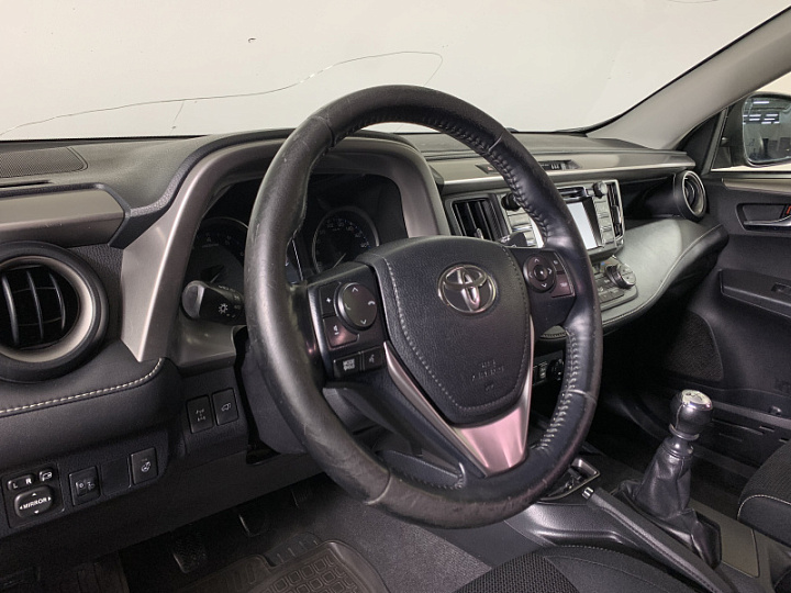 TOYOTA RAV4 2, 2016 года, Механика, Бронзовый