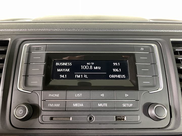 VOLKSWAGEN Caravelle 2, 2018 года, Робот, ЧЕРНЫЙ