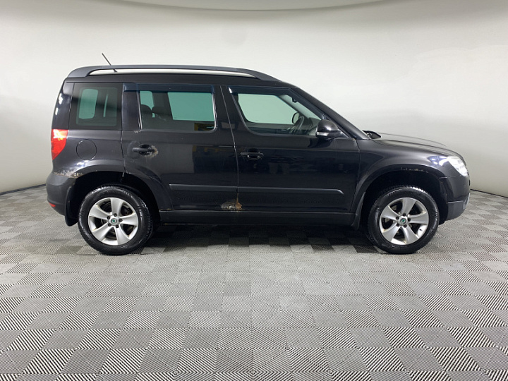 Skoda Yeti 1.2, 2012 года, Робот, Черный