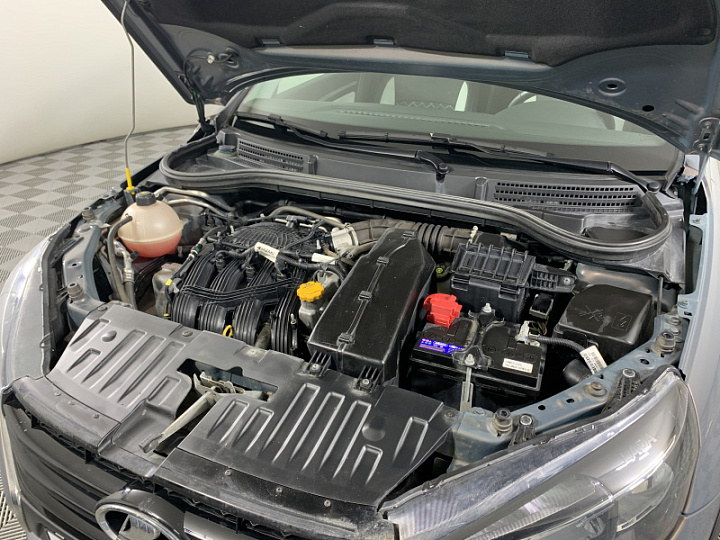 Lada Vesta 1.8, 2020 года, Механика, Серо-голубой