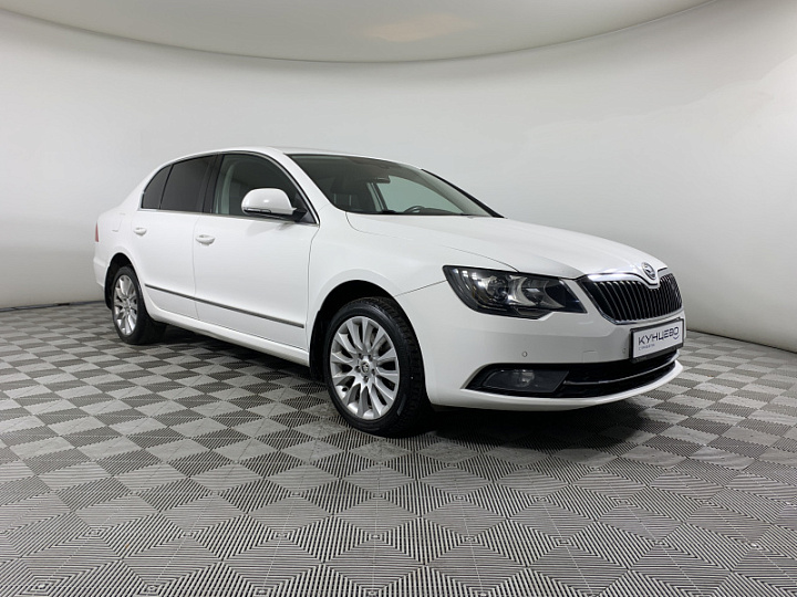 SKODA Superb 1.8, 2014 года, Робот, БЕЛЫЙ