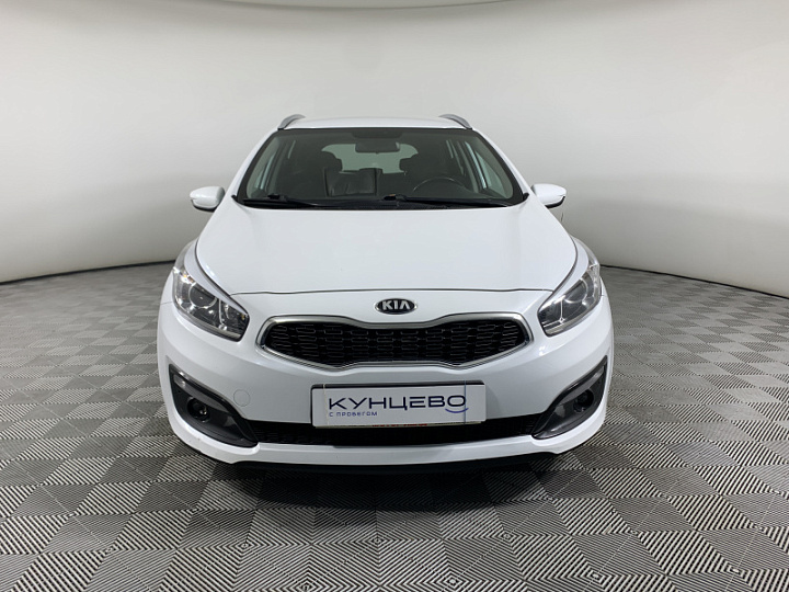 KIA Ceed 1.6, 2017 года, Автоматическая, БЕЛЫЙ