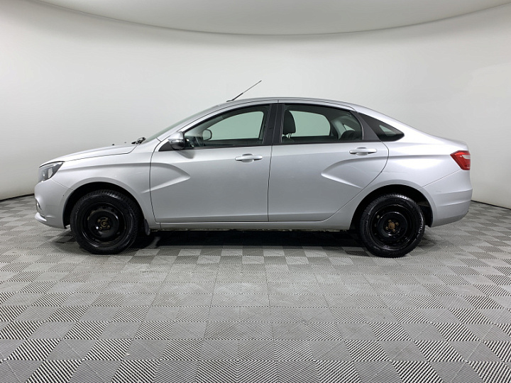 Lada Vesta 1.6, 2018 года, Механика, Серебристый