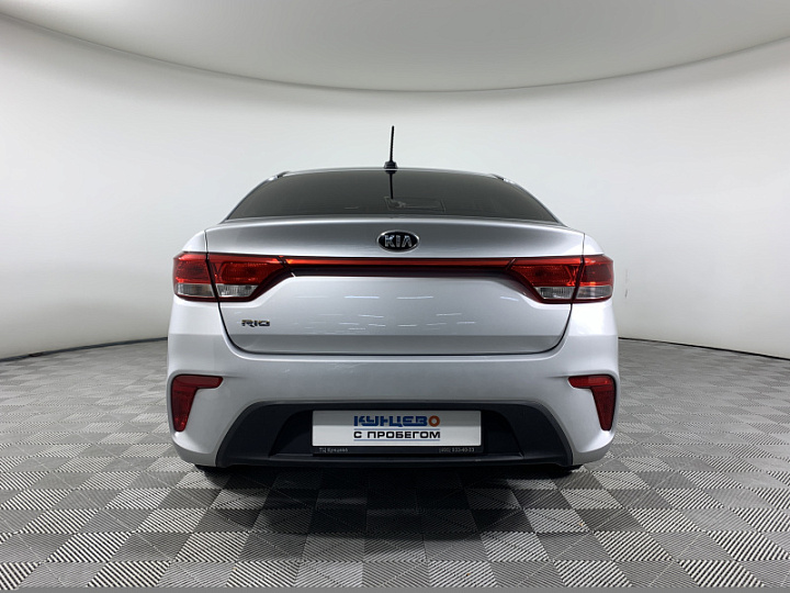 KIA Rio 1.6, 2019 года, Автоматическая, Серебристый
