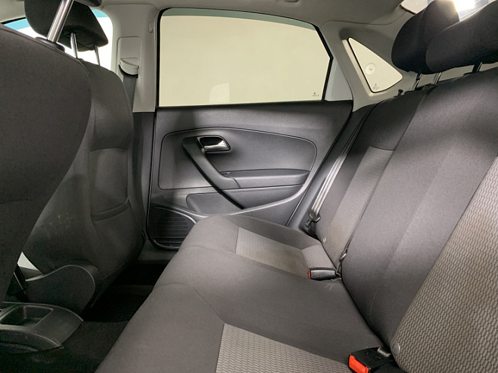 VOLKSWAGEN Polo 1.6, 2015 года, Механика, БЕЛЫЙ