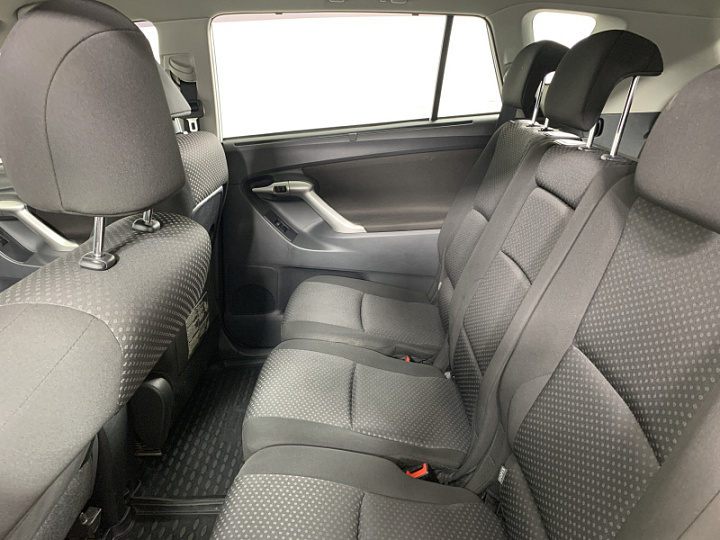 TOYOTA Verso 1.8, 2011 года, Вариатор, БЕЛЫЙ