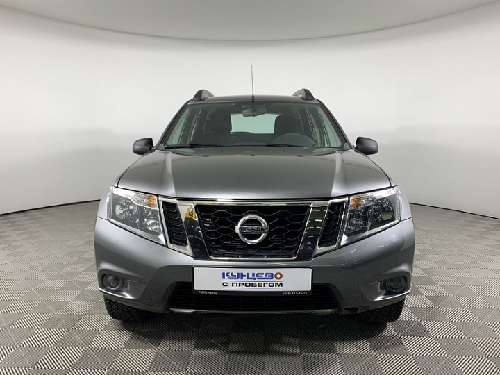 NISSAN Terrano 1.6, 2018 года, Механика, СЕРЫЙ