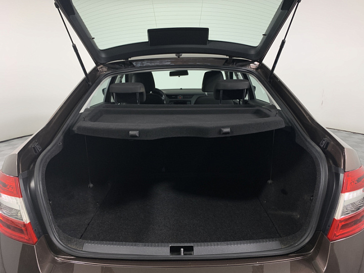SKODA Octavia 1.6, 2019 года, Автоматическая, КОРИЧНЕВЫЙ