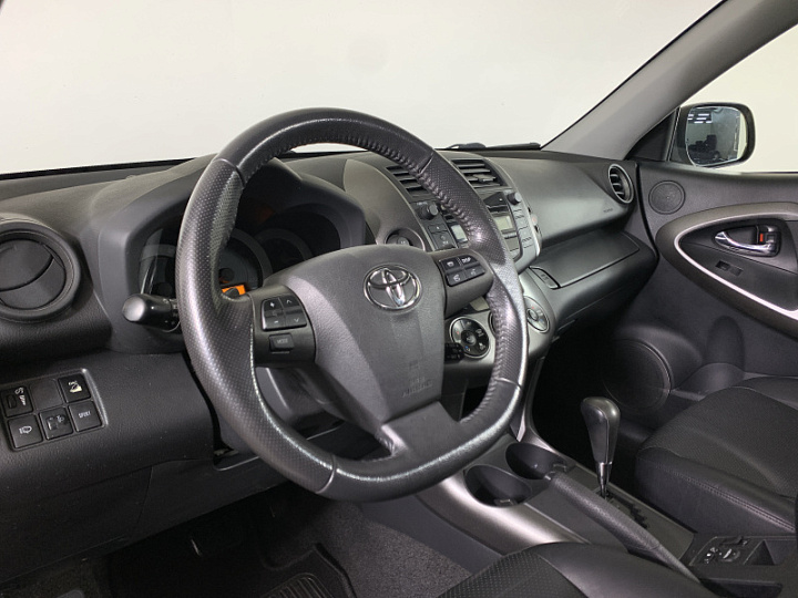 TOYOTA RAV4 2, 2011 года, Вариатор, БЕЖЕВЫЙ