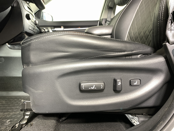 KIA Sorento 2.4, 2019 года, Автоматическая, Серебристый