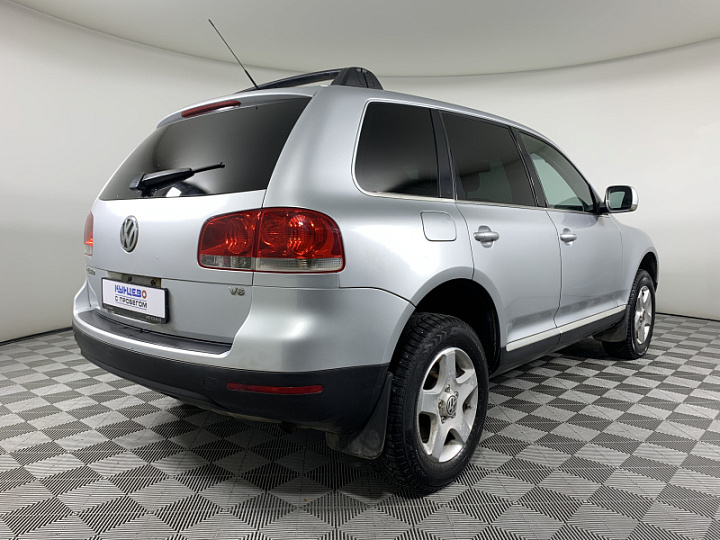 VOLKSWAGEN Touareg 3.2, 2004 года, Автоматическая, Серебристый
