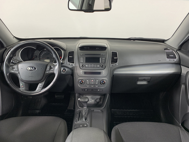 KIA Sorento 2.4, 2015 года, Автоматическая, БЕЛЫЙ