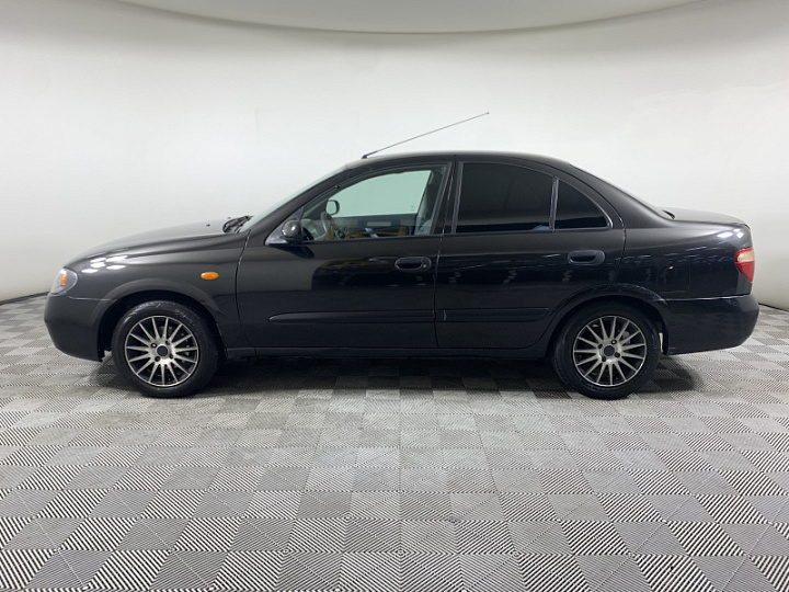 Nissan Almera 1.5, 2005 года, Механика, Черный