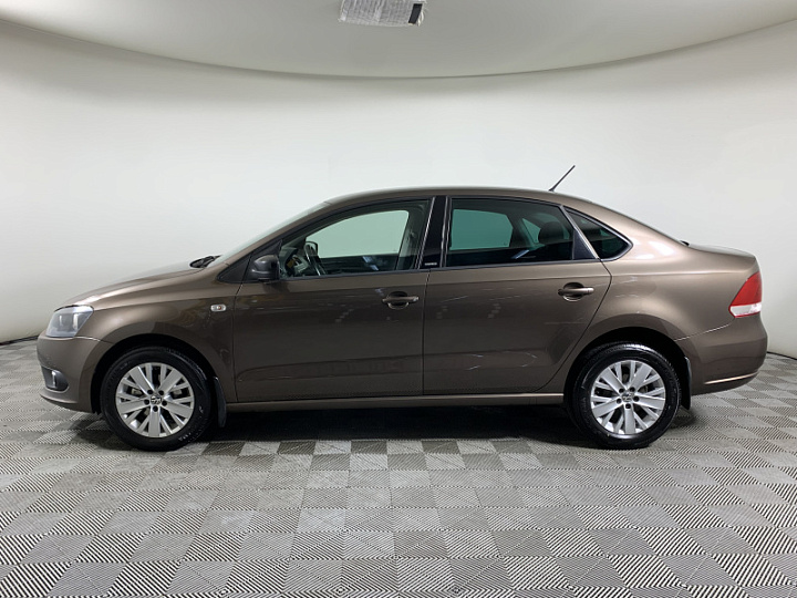 Volkswagen Polo 1.6, 2014 года, Механика, Коричневый