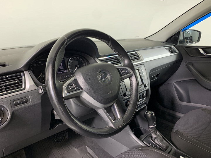 SKODA Rapid 1.4, 2015 года, Робот, БЕЛЫЙ