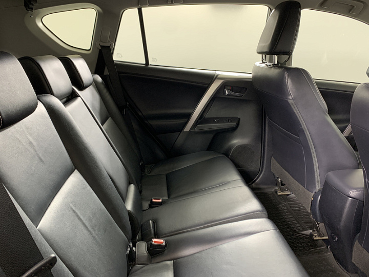 TOYOTA RAV4 2, 2018 года, Вариатор, БЕЛЫЙ