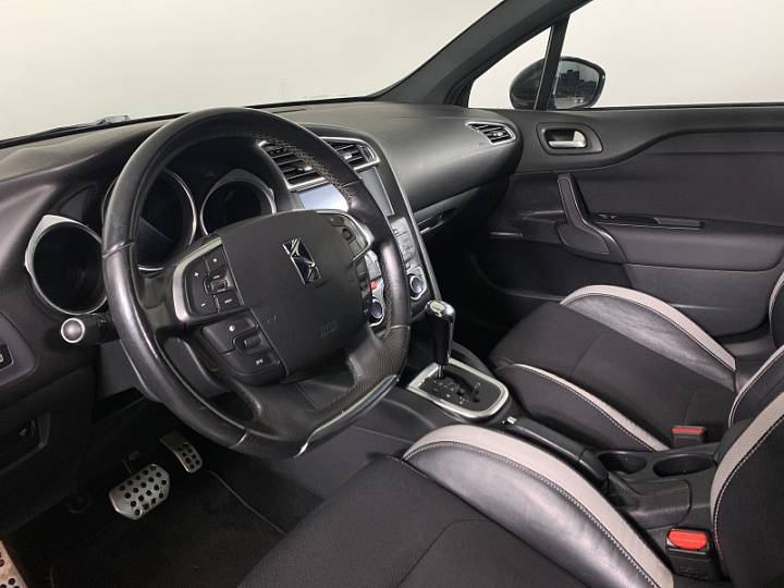 CITROEN DS4 1.6, 2013 года, Автоматическая, ЧЕРНЫЙ