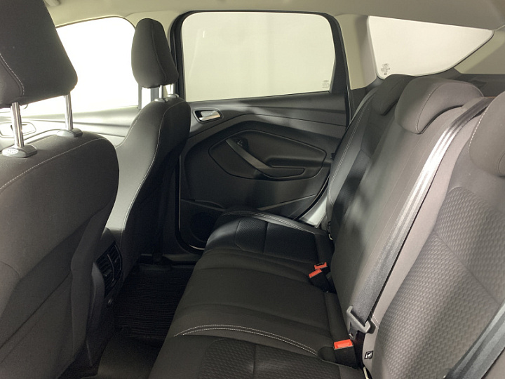 FORD Kuga 2.5, 2018 года, Автоматическая, БЕЛЫЙ