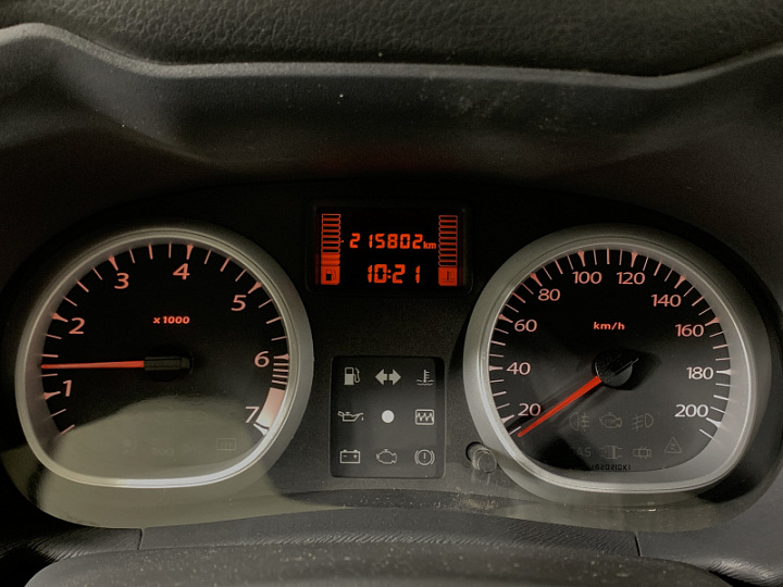 Renault Duster 1.6, 2013 года, Механика, Коричневый