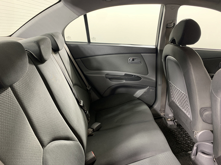 KIA Rio 1.4, 2011 года, Механика, БЕЛЫЙ