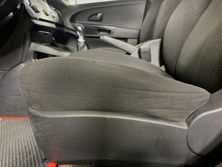KIA Ceed 1.4, 2011 года, Механика, Черный перламутр