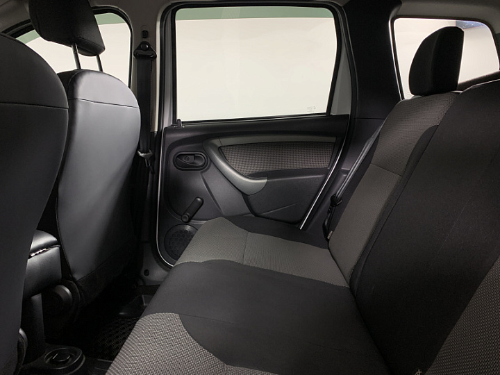 RENAULT Duster 1.6, 2016 года, Механика, БЕЛЫЙ
