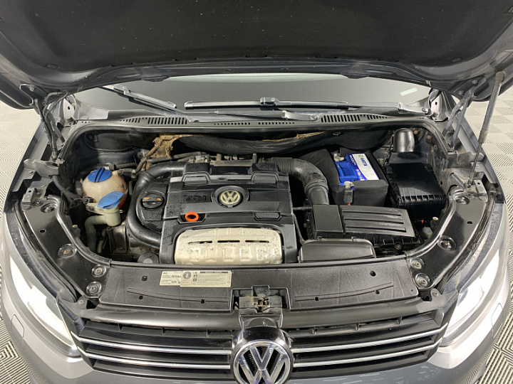 VOLKSWAGEN Touran 1.4, 2012 года, Робот, ТЕМНО-СЕРЫЙ