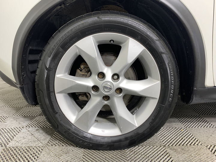 NISSAN Juke 1.6, 2012 года, Вариатор, БЕЛЫЙ