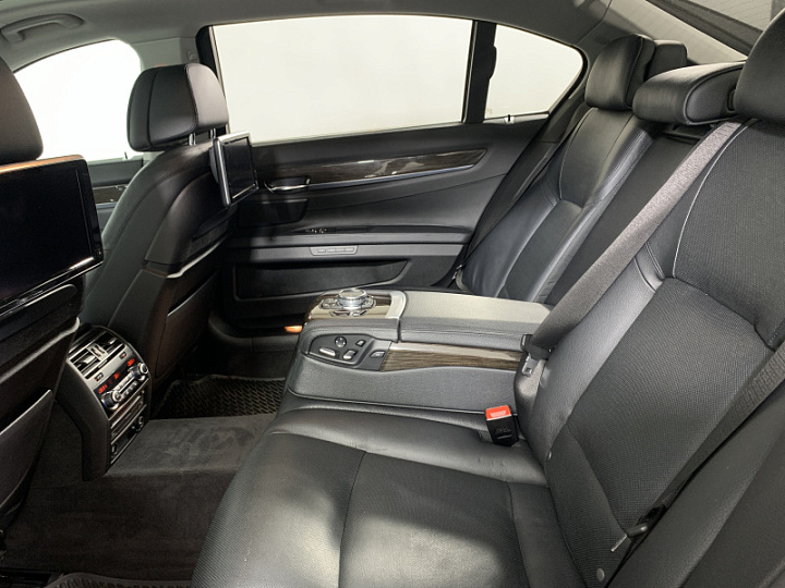 BMW 7 серии 3, 2015 года, Автоматическая, ЧЕРНЫЙ