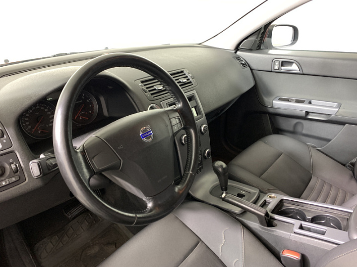 VOLVO S40 2.4, 2009 года, Автоматическая, КРАСНЫЙ