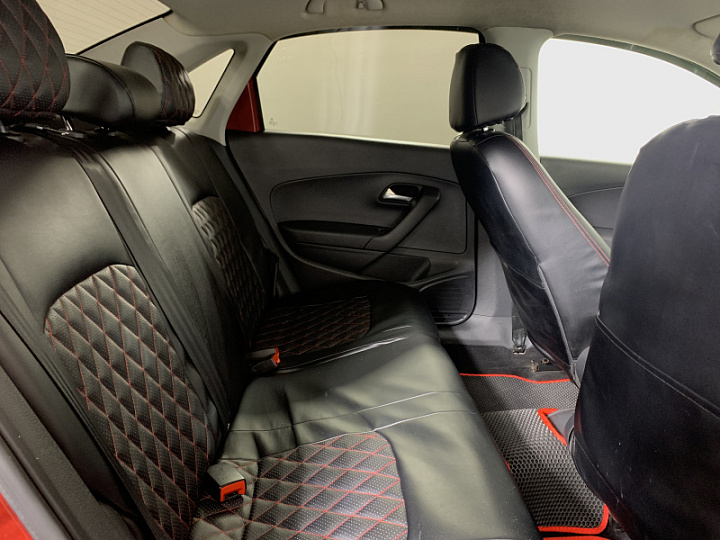 VOLKSWAGEN Polo 1.6, 2012 года, Автоматическая, ВИШНЕВО-КРАСНЫЙ