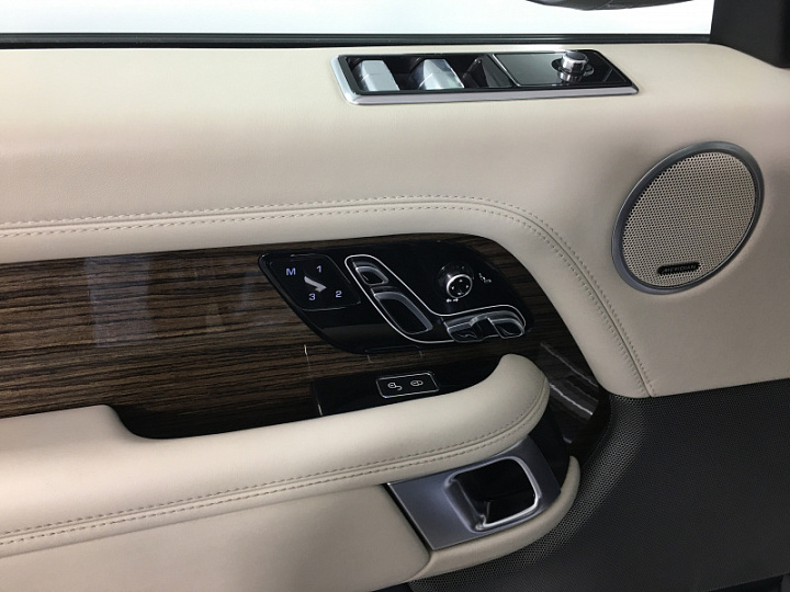 LAND ROVER Range Rover 4.4, 2018 года, Автоматическая, Серо-голубой
