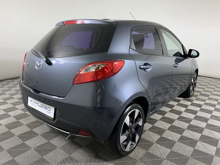 MAZDA 2 1.5, 2011 года, Механика, СЕРЫЙ