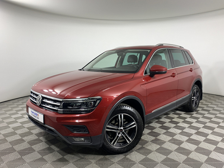 VOLKSWAGEN Tiguan 2, 2018 года, Робот, Вишневый