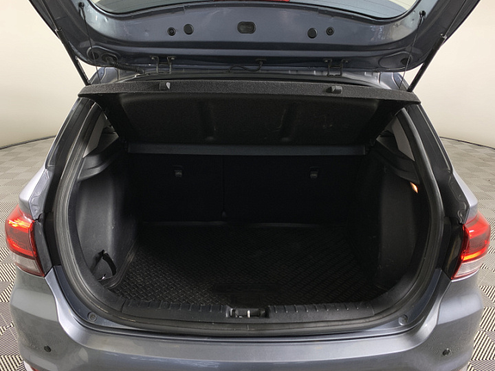 KIA Rio 1.6, 2019 года, Автоматическая, СЕРЫЙ