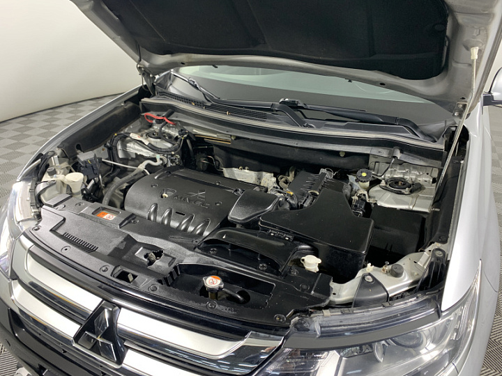MITSUBISHI Outlander 2, 2018 года, Вариатор, Серебристый