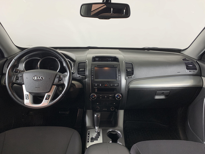 KIA Sorento 2.4, 2012 года, Автоматическая, БЕЛЫЙ