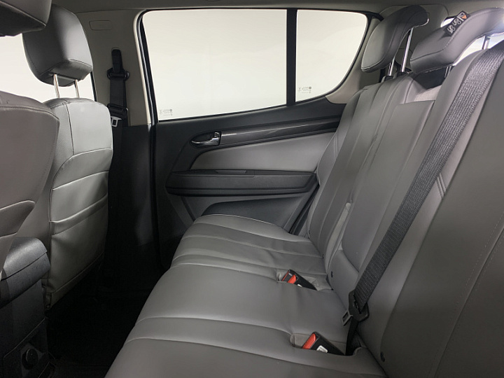 CHEVROLET TrailBlazer 2.8, 2014 года, Автоматическая, Черный металлик