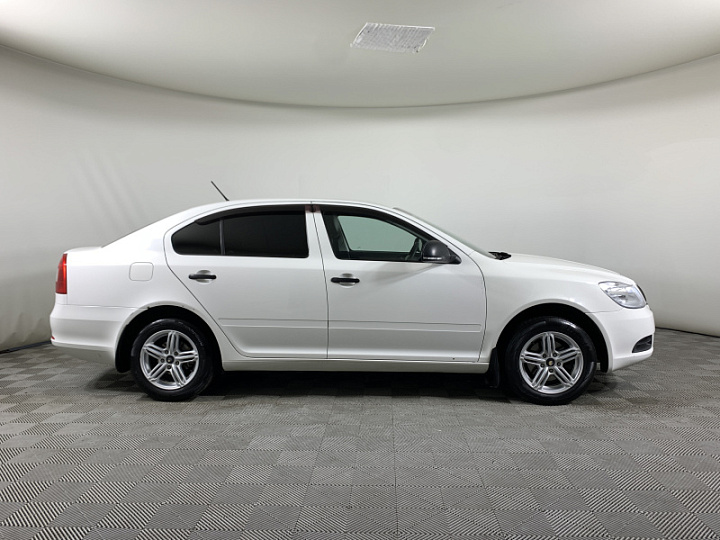 SKODA Octavia 1.4, 2012 года, Механика, БЕЛЫЙ