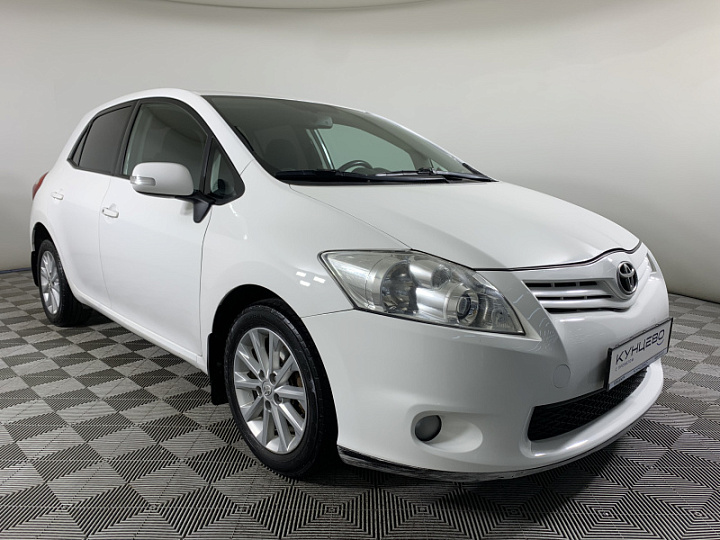 TOYOTA Auris 1.6, 2010 года, Автоматическая, БЕЛЫЙ