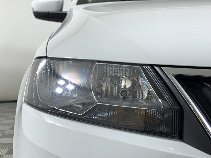 SKODA Rapid 1.6, 2019 года, Механика, БЕЛЫЙ
