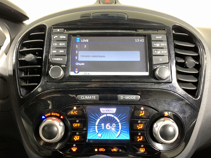 NISSAN Juke 1.6, 2014 года, Вариатор, БЕЛЫЙ