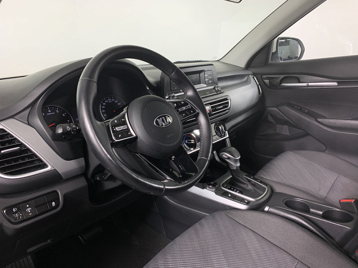 KIA Seltos 1.6, 2020 года, Автоматическая, БЕЛЫЙ