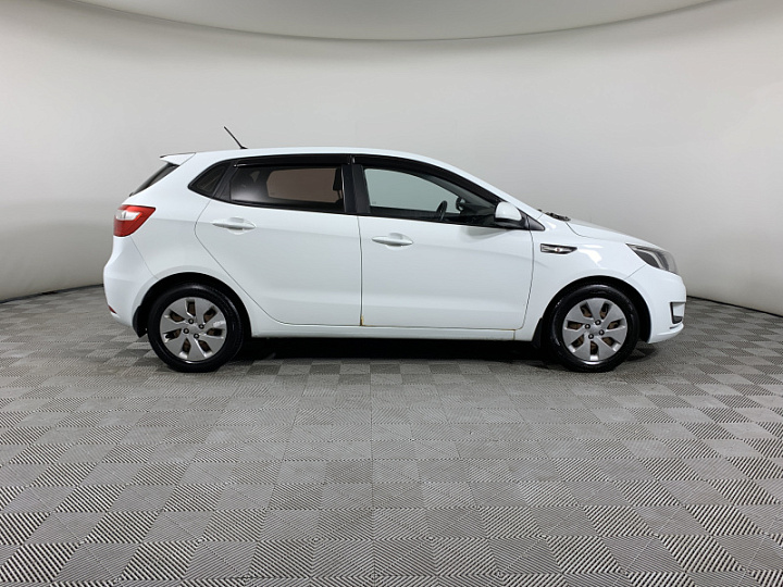 KIA Rio 1.4, 2012 года, Автоматическая, БЕЛЫЙ