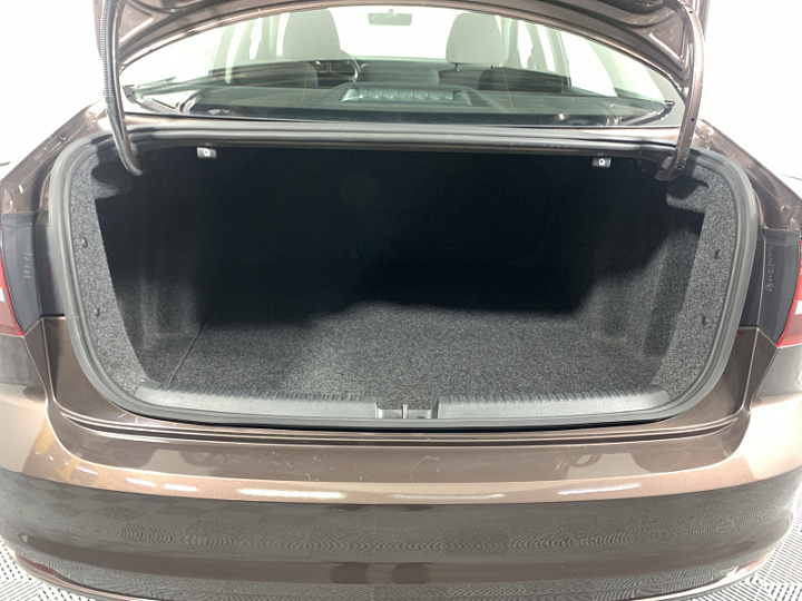 VOLKSWAGEN Jetta 1.4, 2018 года, Робот, КОРИЧНЕВЫЙ