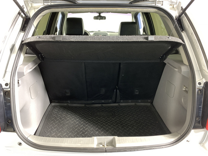 SUZUKI SX4 1.6, 2013 года, Механика, Серебристый