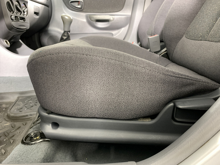 HYUNDAI Accent 1.5, 2006 года, Механика, Серебристый