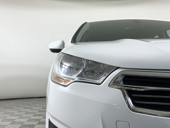CITROEN C4 1.6, 2015 года, Автоматическая, БЕЛЫЙ