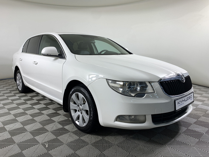 SKODA Superb 1.8, 2012 года, Автоматическая, БЕЛЫЙ