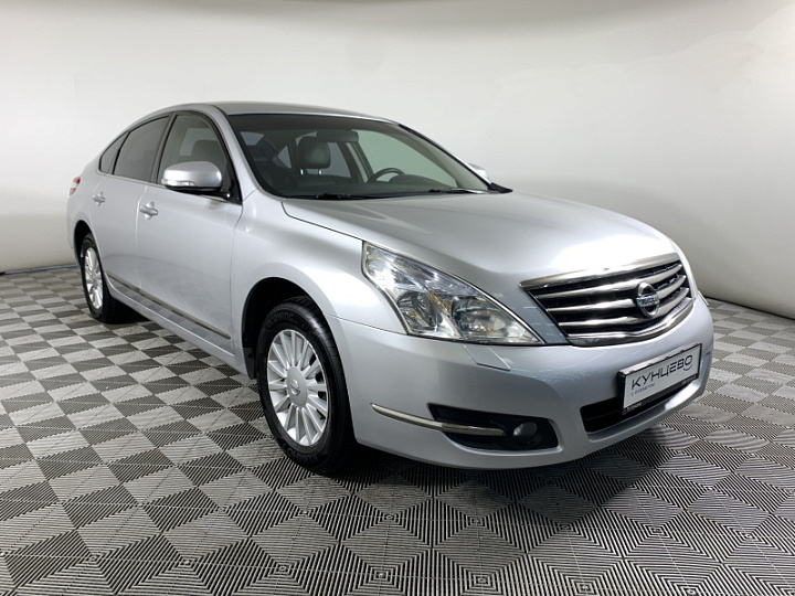 NISSAN Teana 2.5, 2010 года, Вариатор, Серебристый